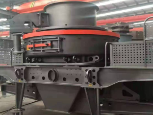 立式?jīng)_擊破碎機(jī)怎么樣？怎么解決出分粉高的問(wèn)題？