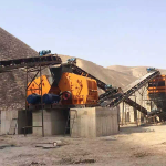 怎樣選擇顎式破碎機(jī)廠家 采石場必須知道的事