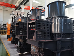 論立軸沖擊破碎機（制砂機）國內(nèi)與國外的差距