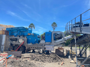 時(shí)產(chǎn)150-200噸的移動(dòng)破碎站需要多少錢？